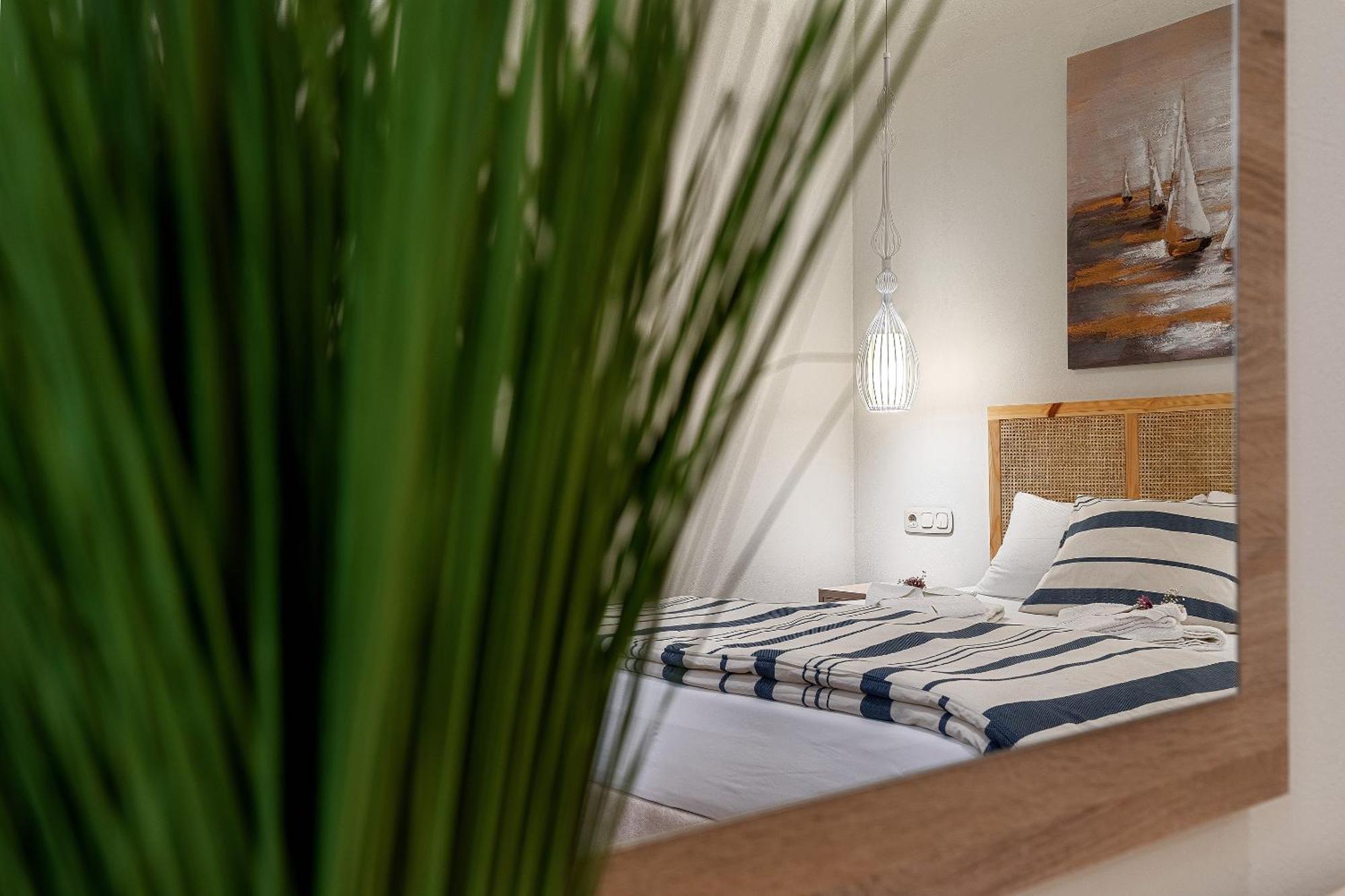 Ioanna Bayview Luxury Apartment Ierápetra Exteriör bild